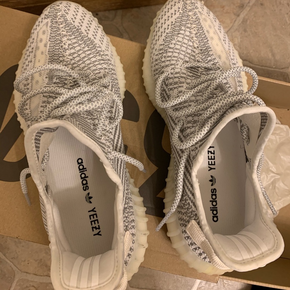 Men’s yeezy size 9 “180” obo